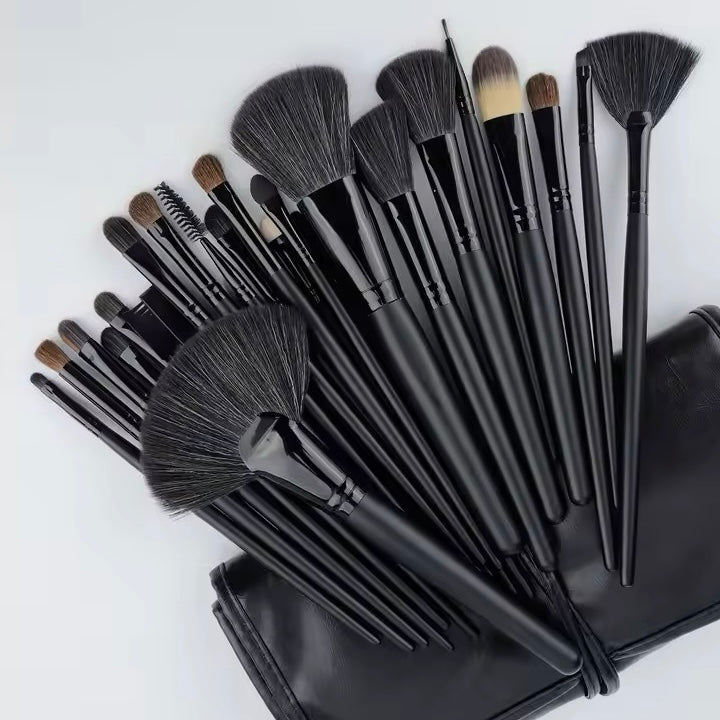 Bobbi Brown - Professional Eye Shadow Brushes with Pouch Set of 24