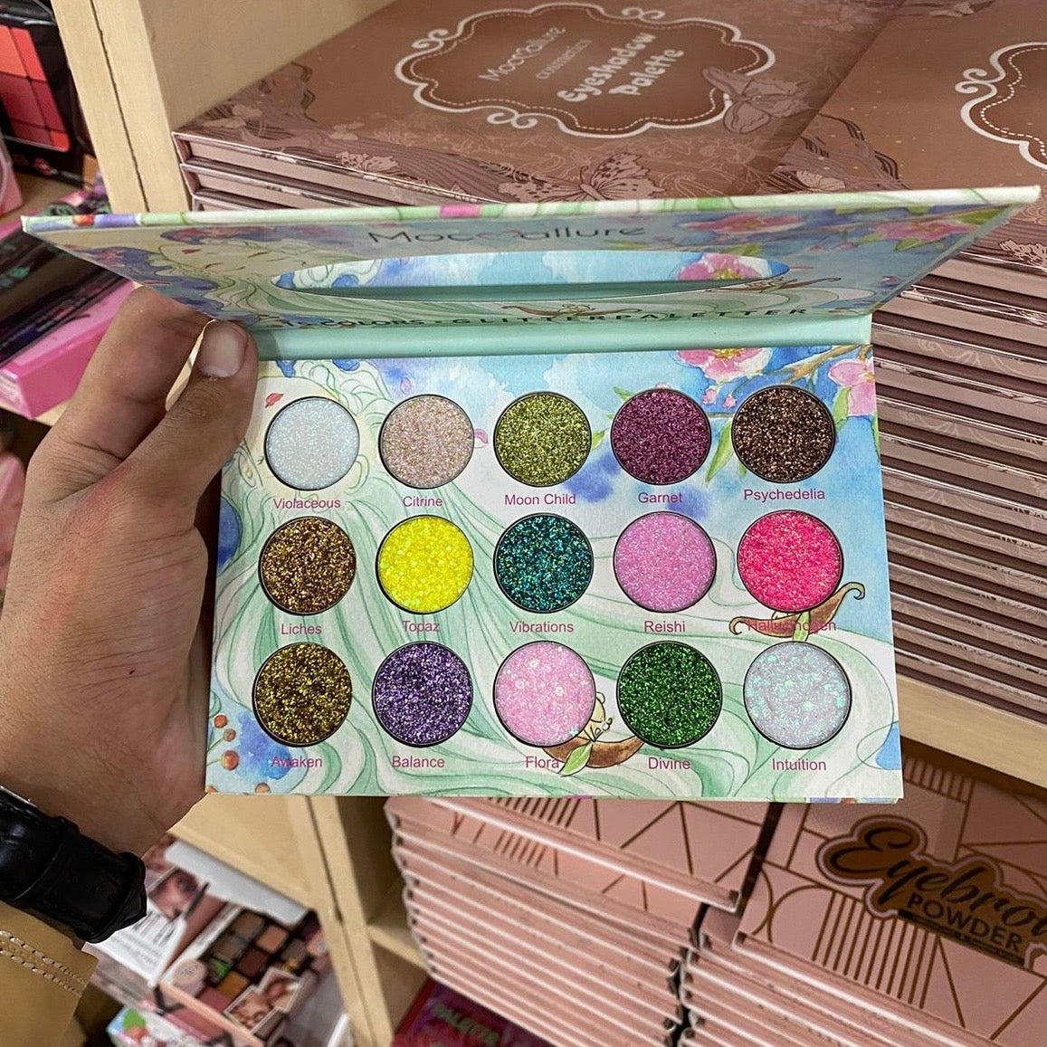 Mocallure - 15 Color Monochrome Glitter Eyeshadow Palette