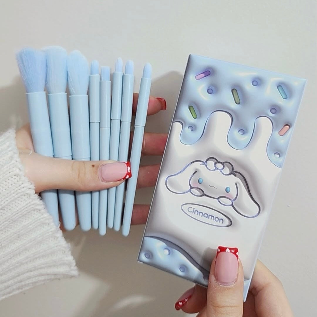 8pcs Mini Cartoon Travel Soft Fluffy Makeup Brushes Set