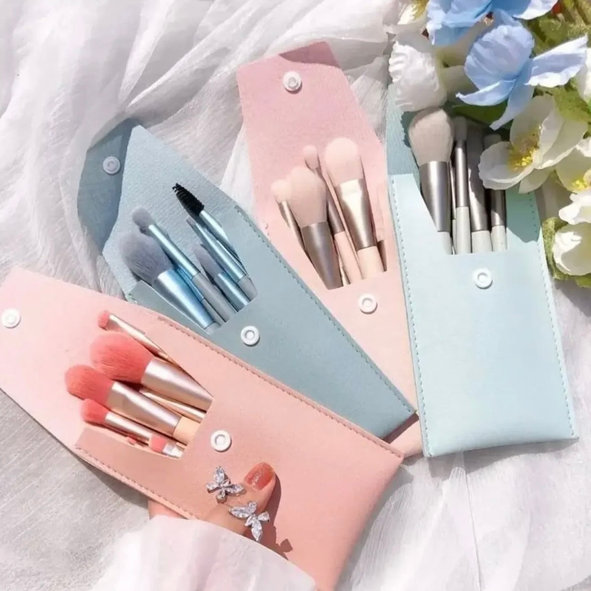 Kawaii Travel Mini Makeup Brush with Leather Pouch Set of 8