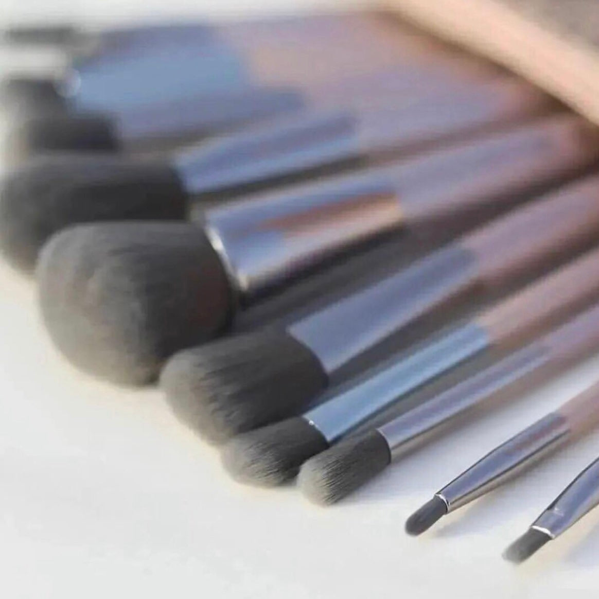 BH Cosmetics - Soft Makeup Brushes with Leather Pouch Set of 15