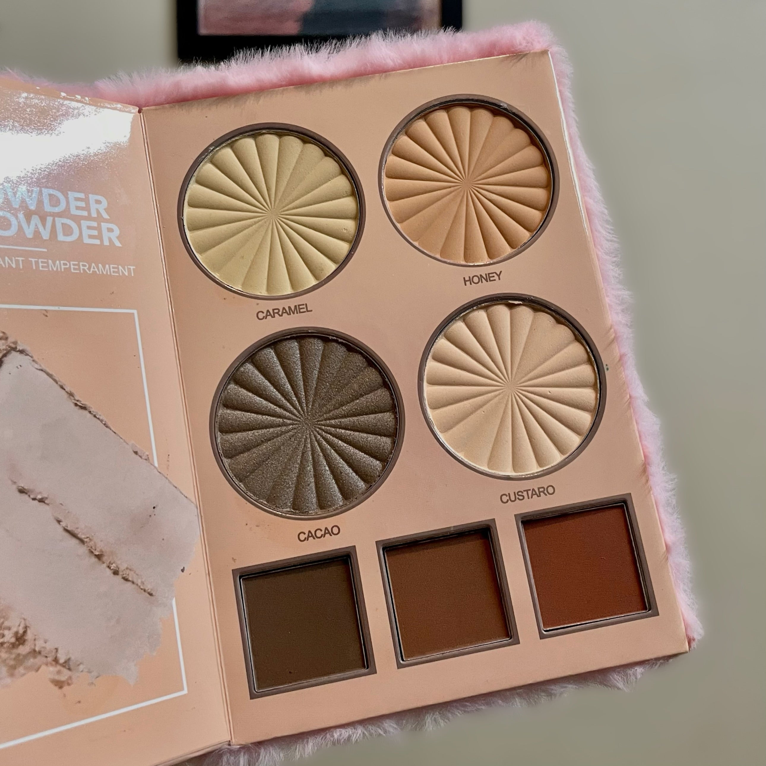 Cute Bunny Makeup Book Palette Eyeshadow Highlighter Blusher Palette