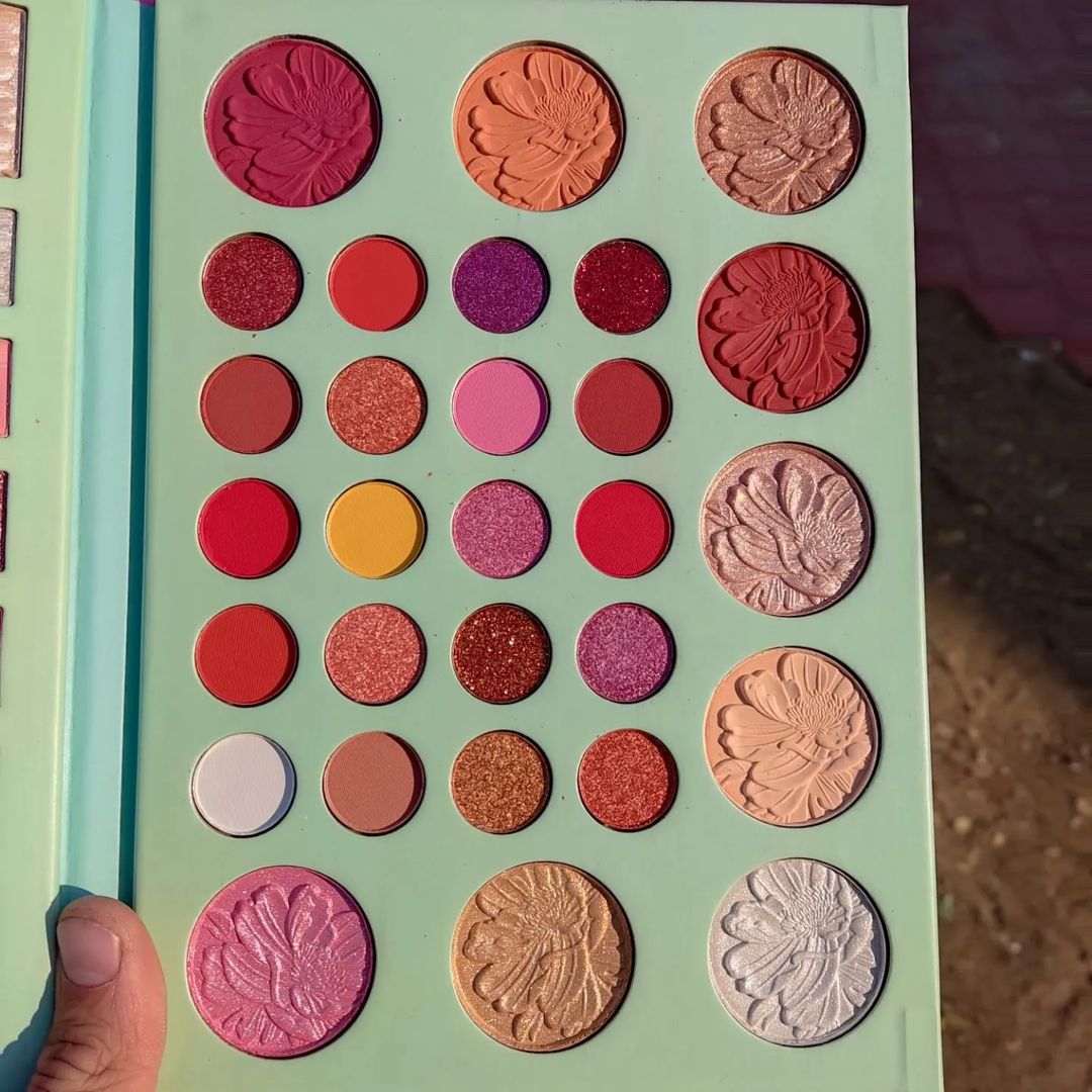 58 Color All-in-One Makeup Palette