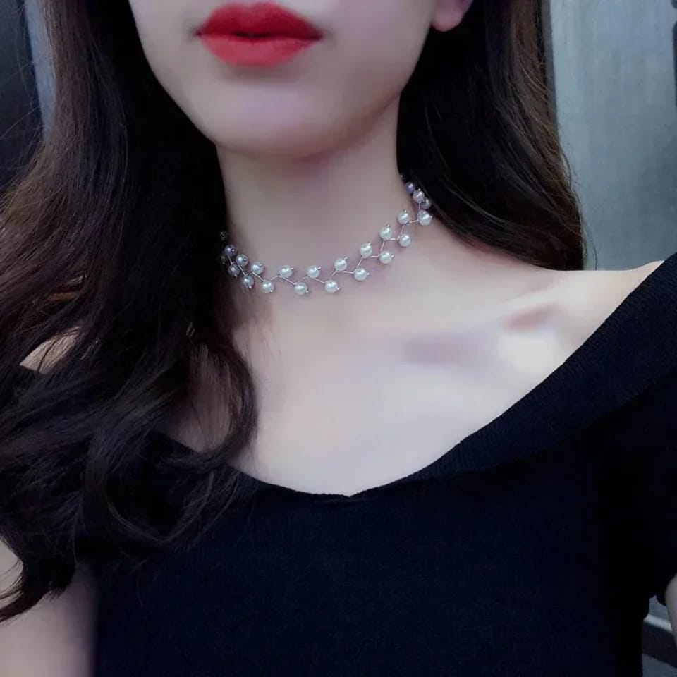 Short Imitation Pearl Choker Necklace