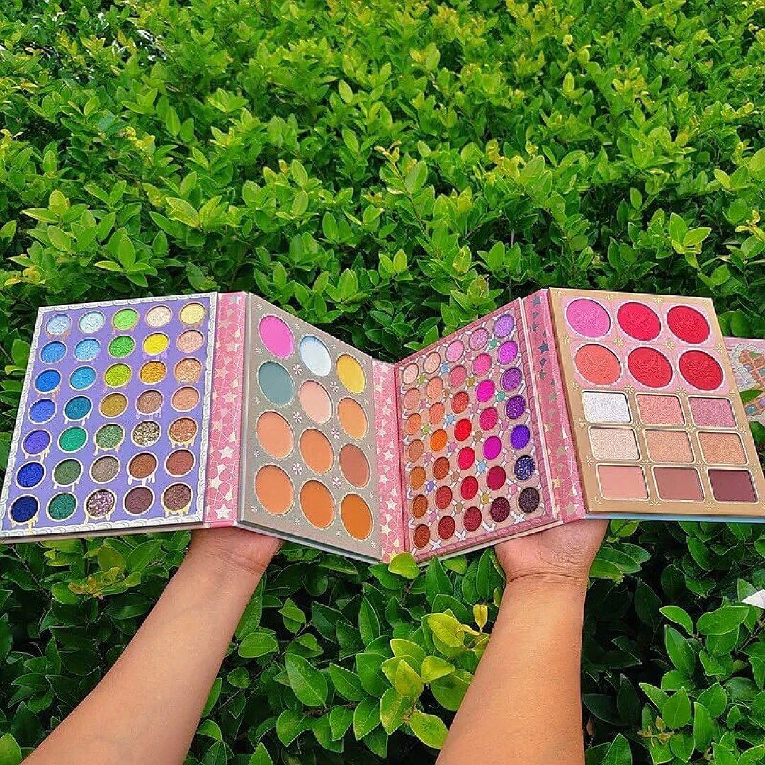 IGOODCO - 97 Color Pearly Makeup Book Palette