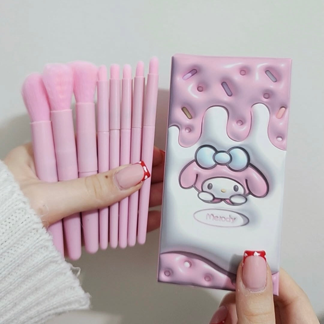 8pcs Mini Cartoon Travel Soft Fluffy Makeup Brushes Set
