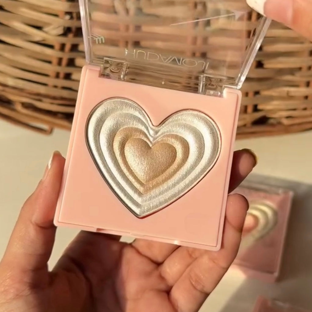 New Heart Highlighter Illuminator Face Contour & Bronzer Highlighter Kit