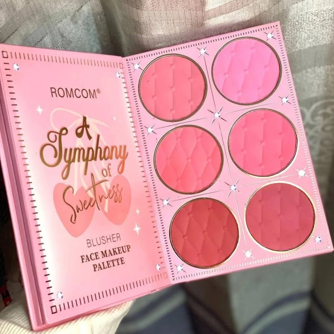 Rom Com - Dazzle Glow All in One Makeup Book