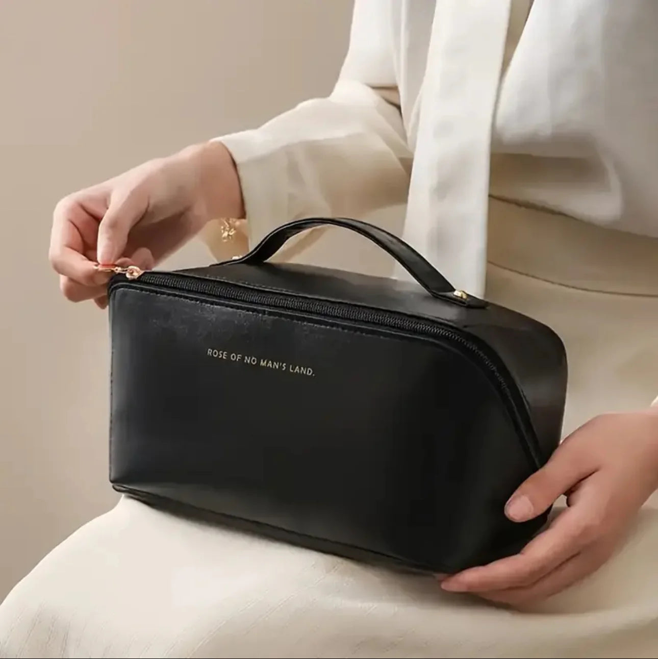 Large Capacity Travel Leather Cosmetic Pouch