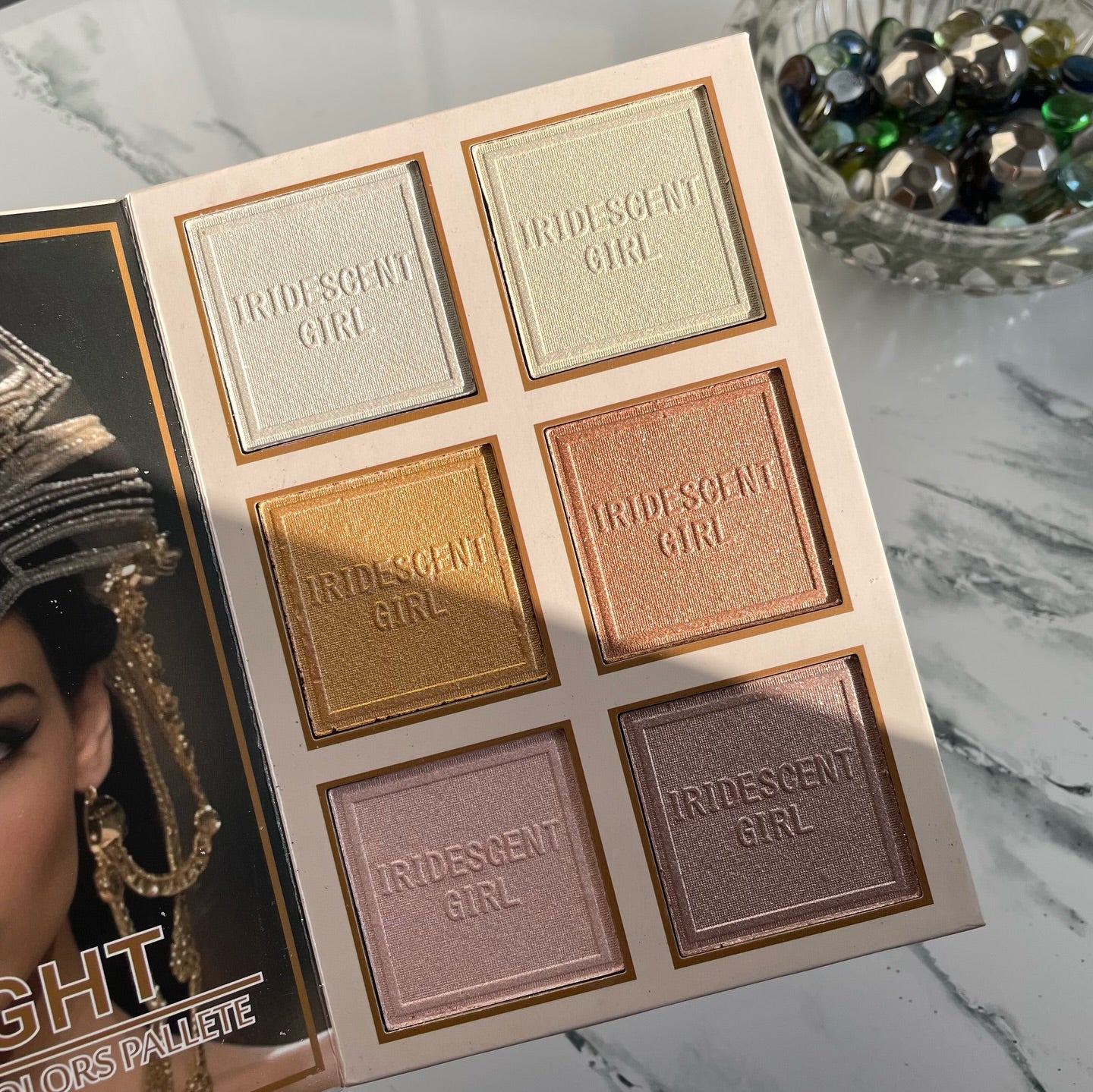 IRIDESCENT - 6 Layer Makeup Book Palette