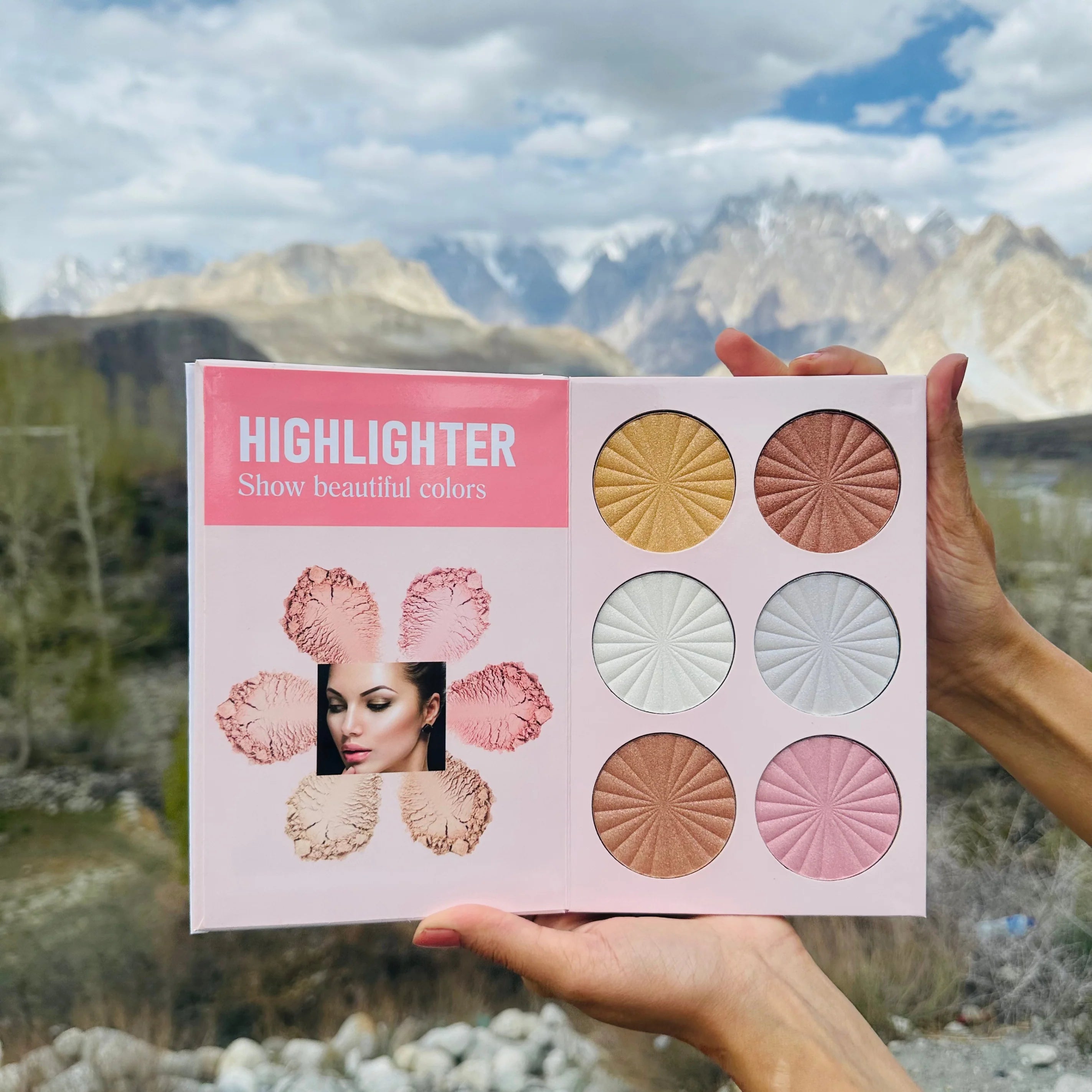 Mocallure - 4 Layer Makeup Book Palette