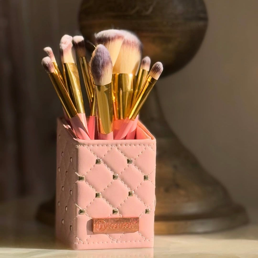 BH Cosmetics - 12pcs Bucket Super Soft Makeup Brush Set