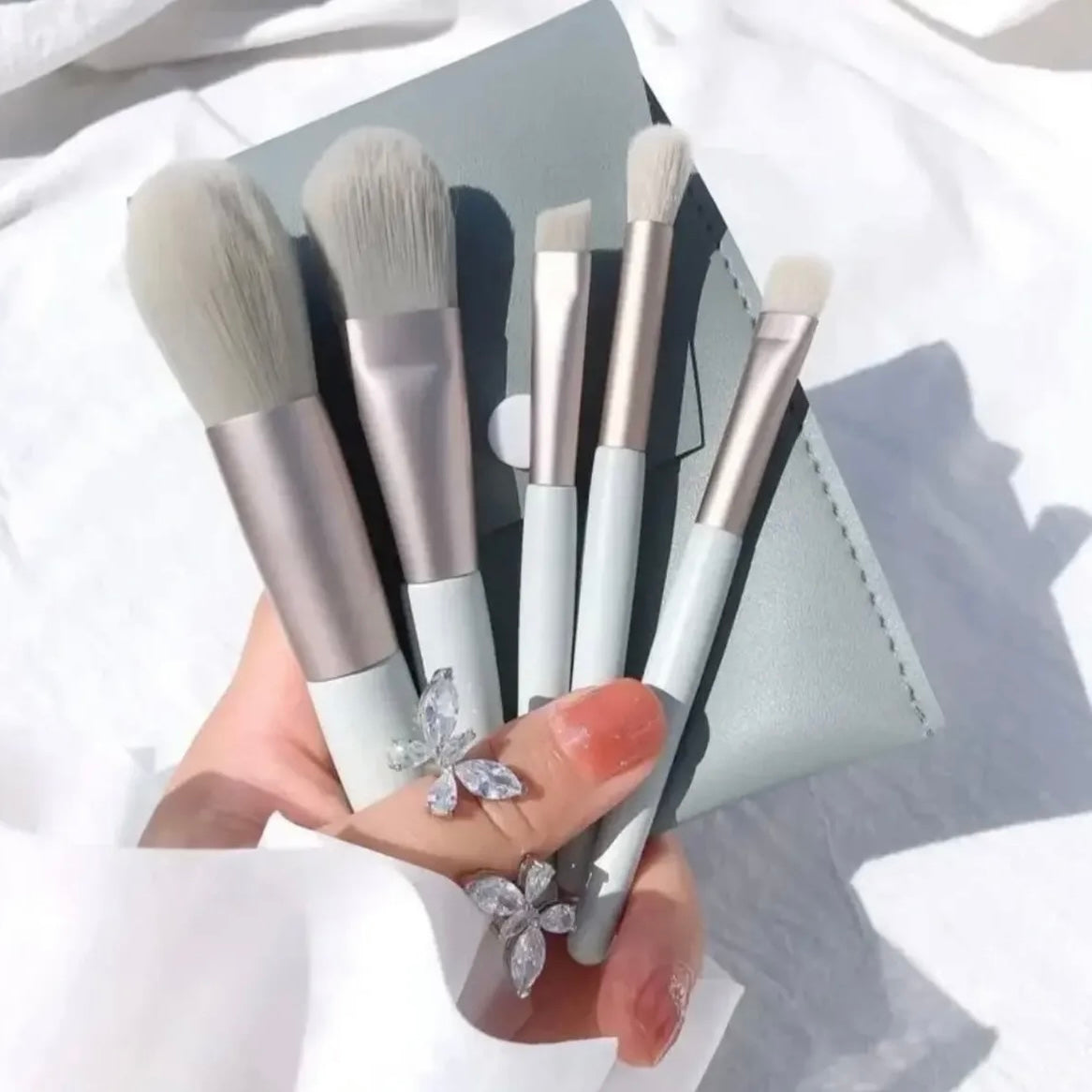 Kawaii Travel Mini Makeup Brush with Leather Pouch Set of 8