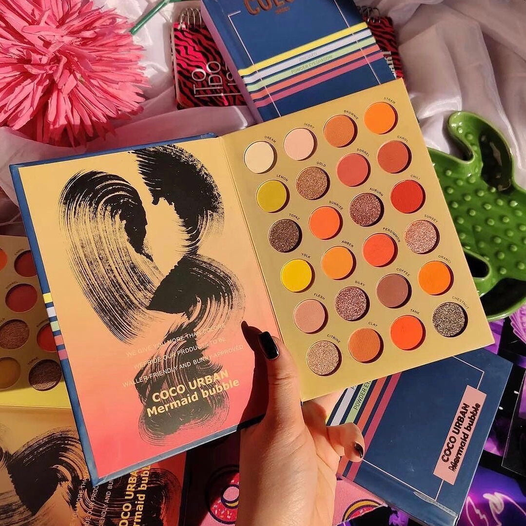Coco Urban - 3 Layer Professional Makeup Book