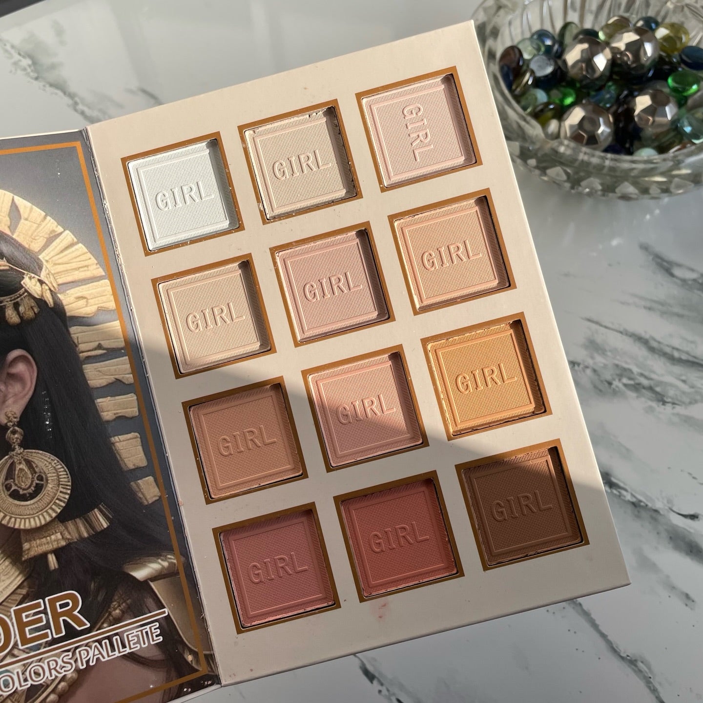 IRIDESCENT - 6 Layer Makeup Book Palette