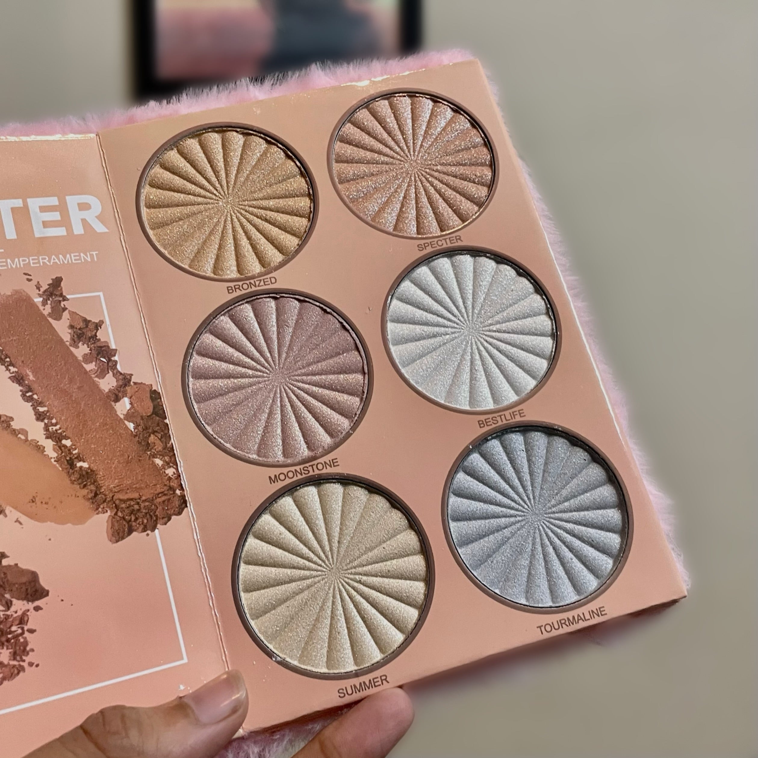 Cute Bunny Makeup Book Palette Eyeshadow Highlighter Blusher Palette