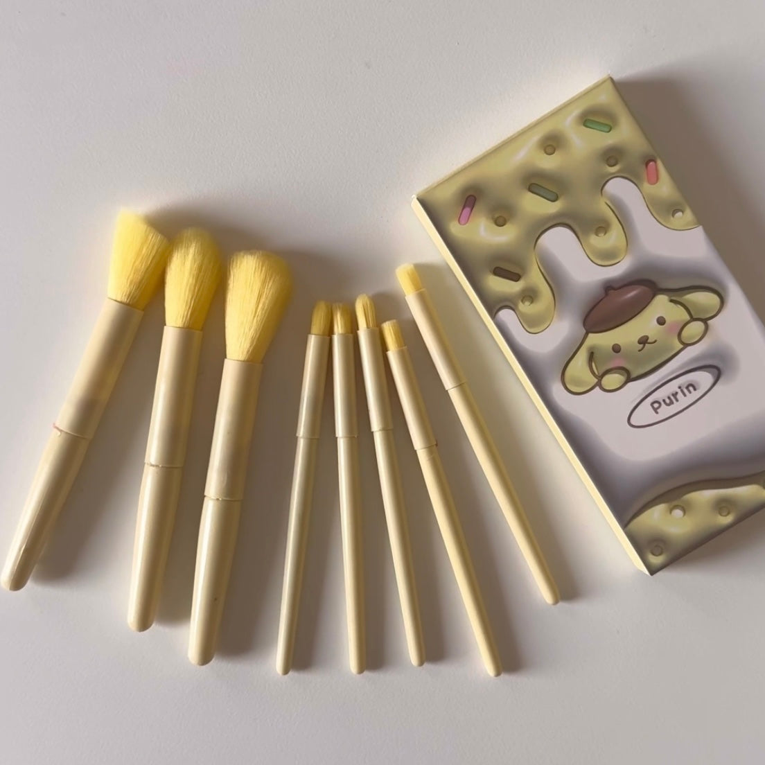 8pcs Mini Cartoon Travel Soft Fluffy Makeup Brushes Set