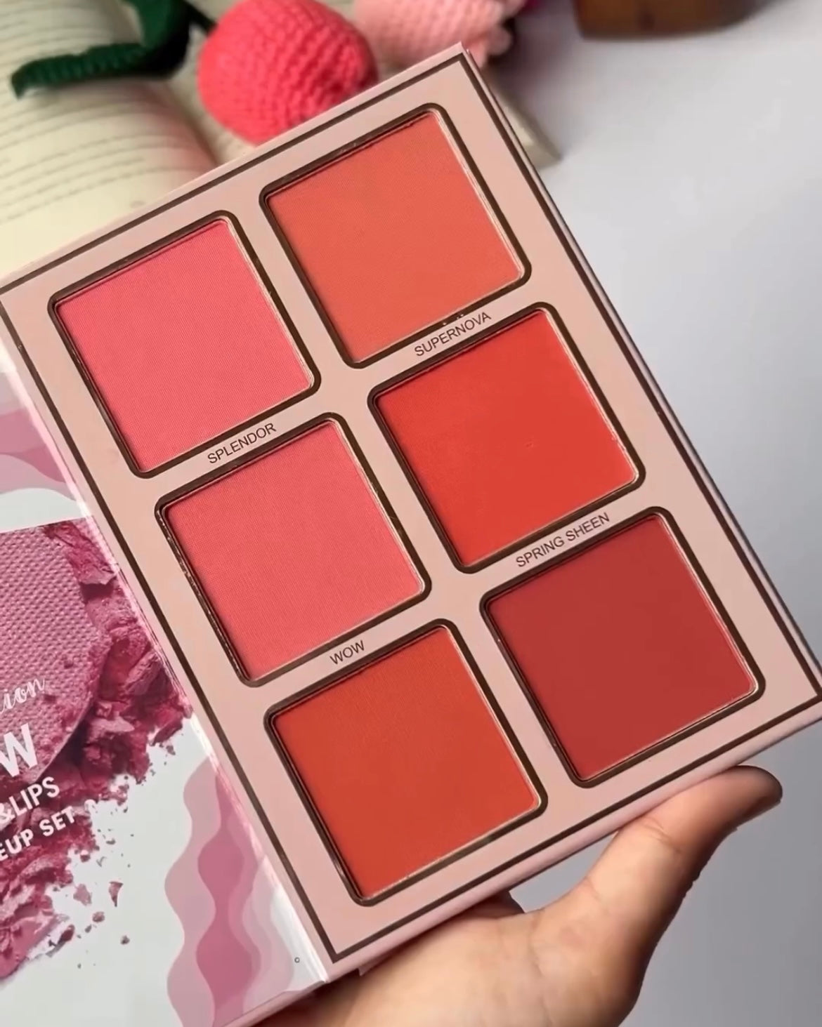 IGOODCO - 5 Layer Makeup Book Palette