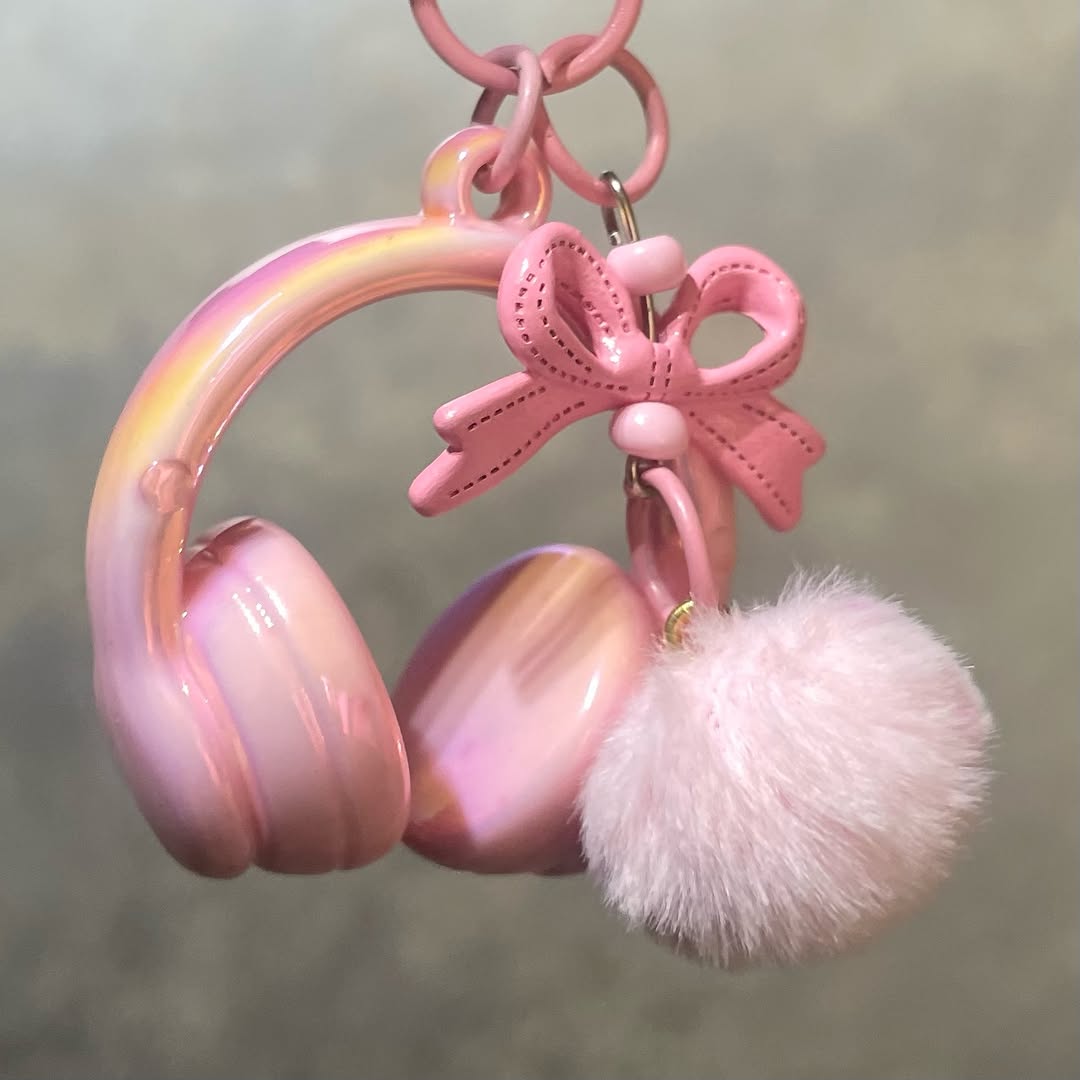 Mar Angel Kiss - Cute Headphone Keychain Lip Gloss