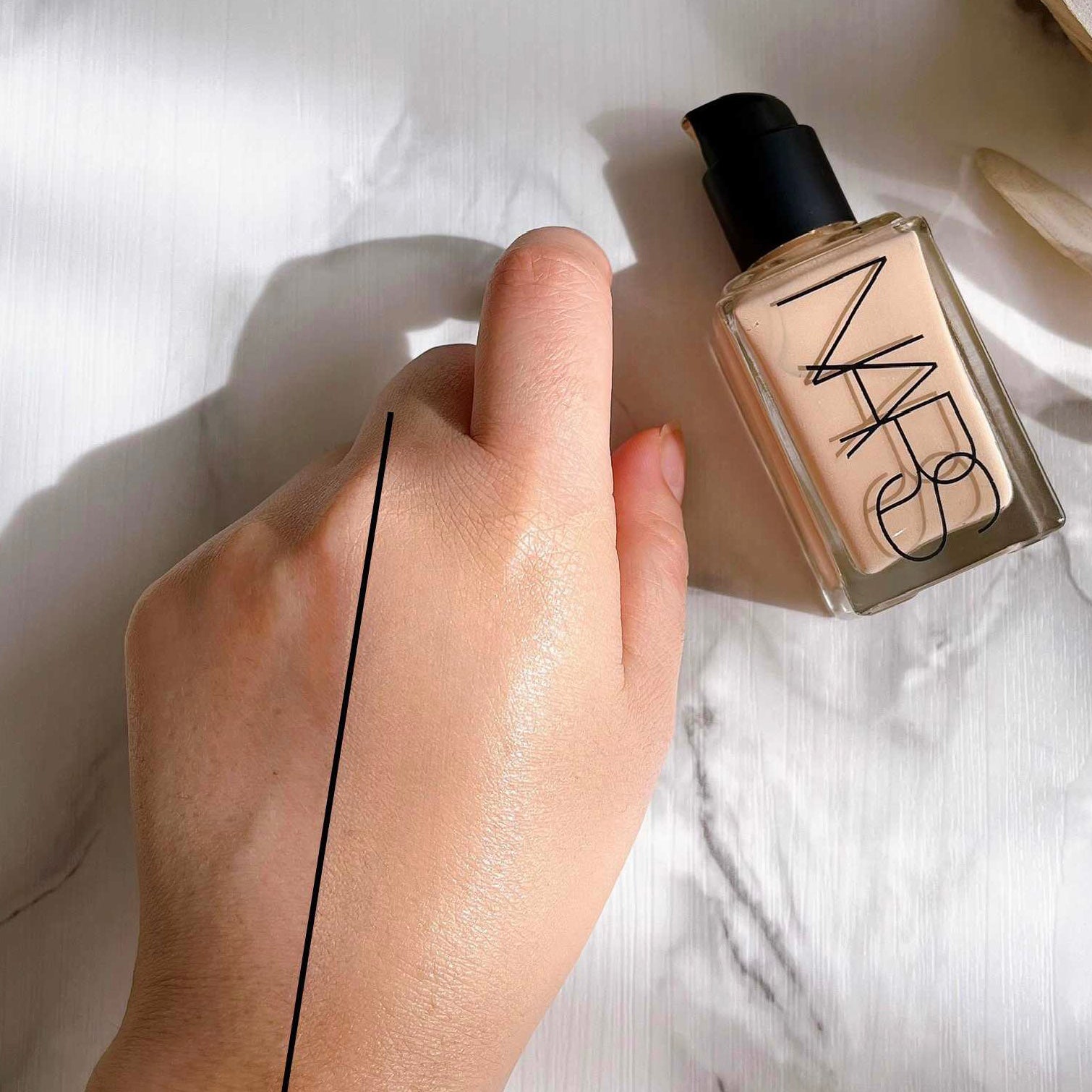 NARS - Light Reflecting Luminous Foundation