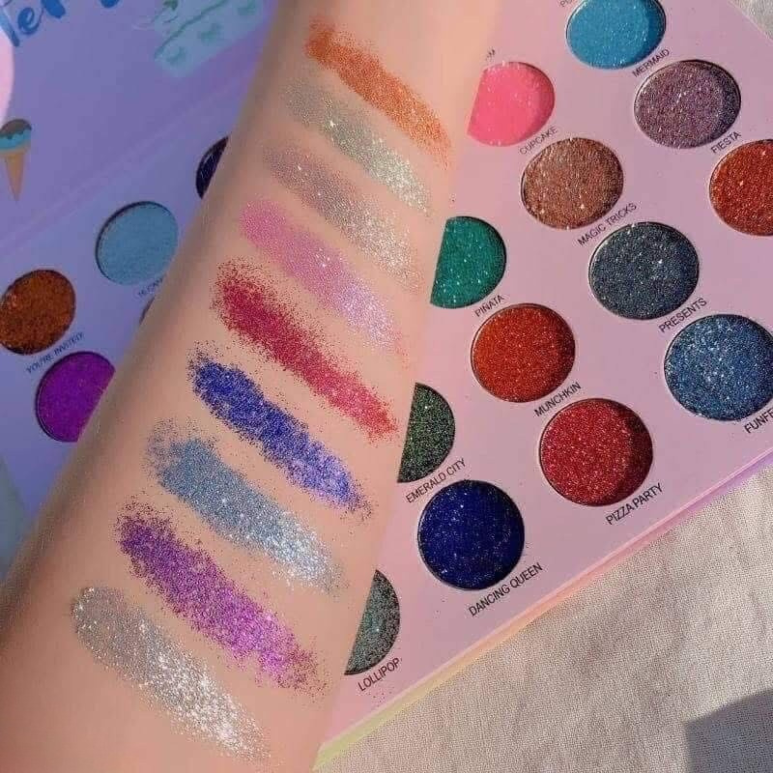 30 Color Unicorn Monochrome Glitter Eyeshadow Palette