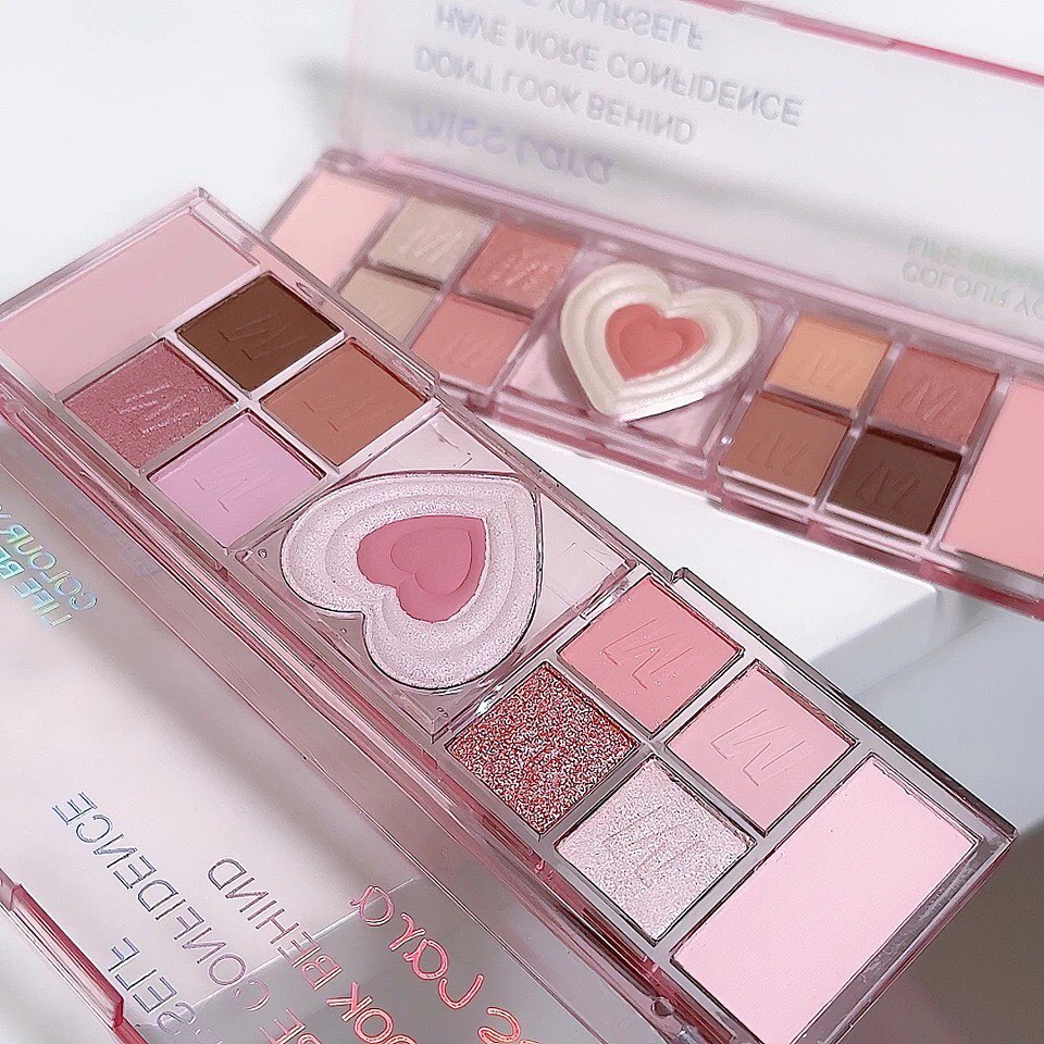 Miss Lara - Love Heart Eyeshadow Palette