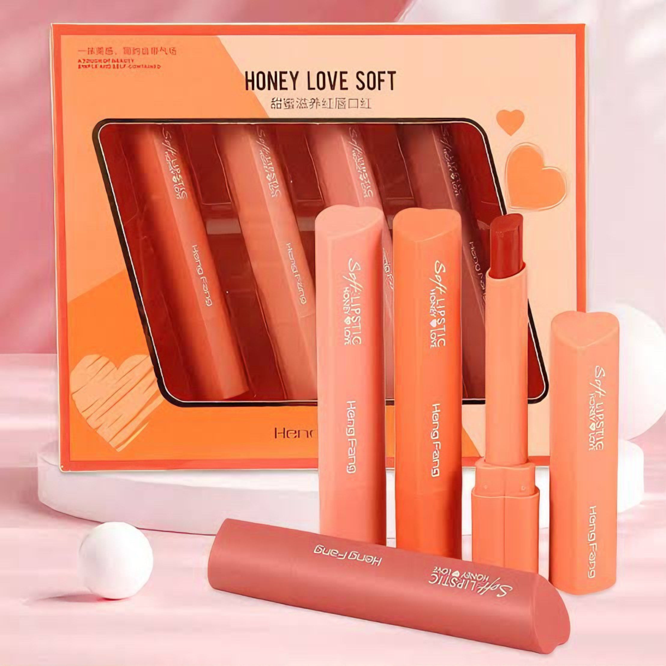 Heng Fang - 4 Color Heart Velvet Lipsticks Set