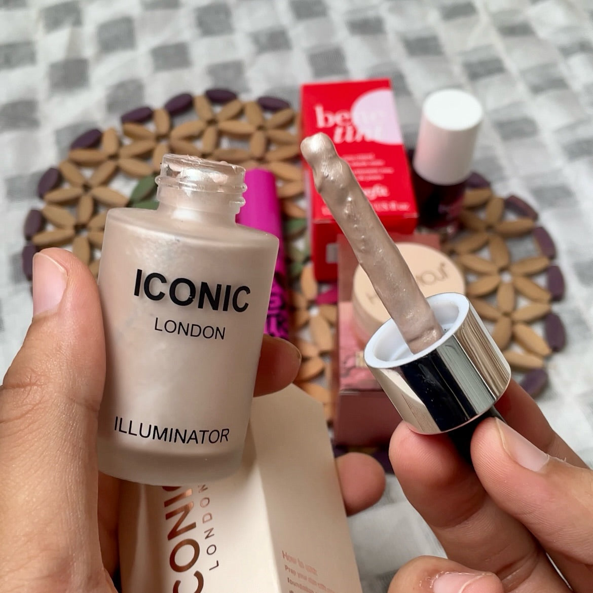 4 in 1 Cute & Glowy Makeup Deal