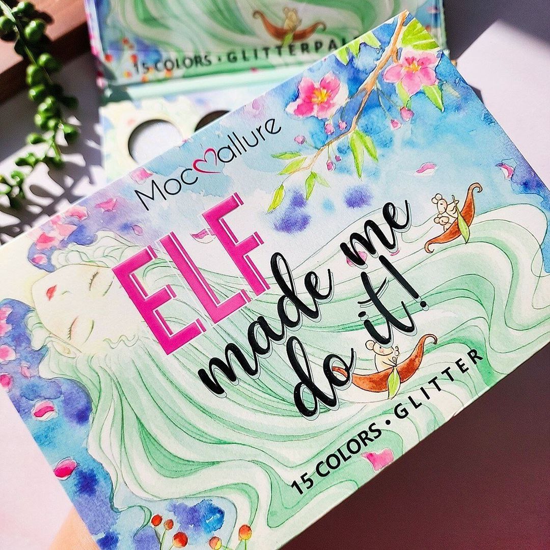 Mocallure - 15 Color Monochrome Glitter Eyeshadow Palette