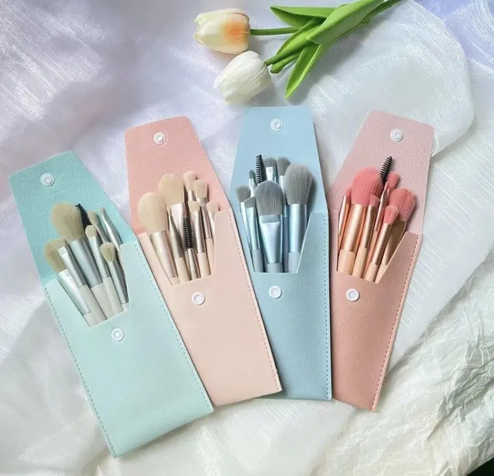 Kawaii Travel Mini Makeup Brush with Leather Pouch Set of 8