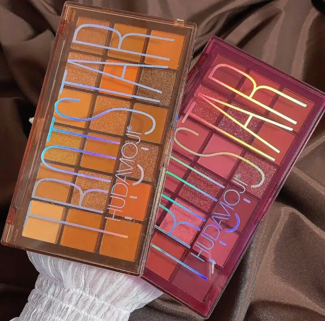 Hudamoji - 18 Color Matte & Shimmer Eyeshadow Palette