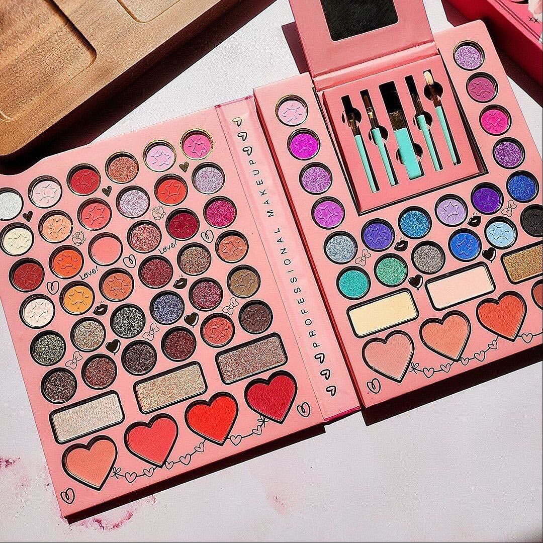 IGOODCO - 70 Colors Scary Girl Makeup Book Palette