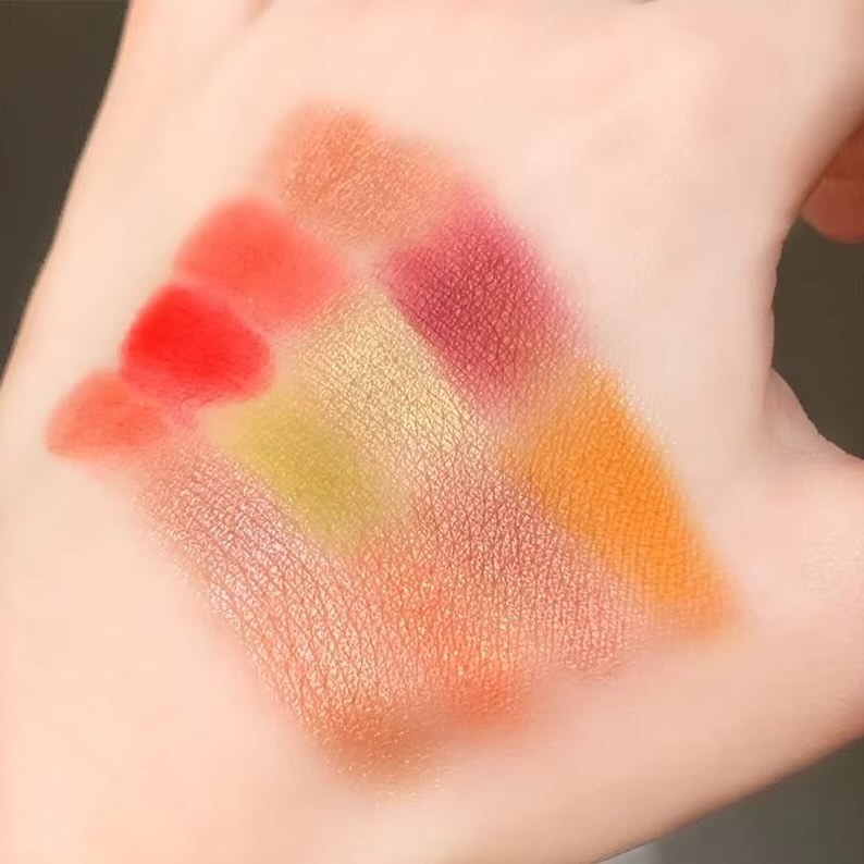 Biya - 38 Color Matte Shimmer & Glitter Eyeshadow Palette