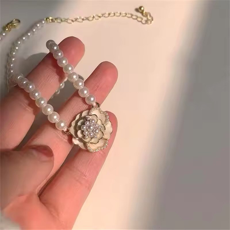 Elegant Camellia Flower Pearl Pendant Necklace