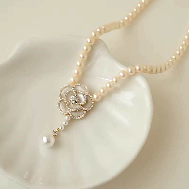 Elegant Camellia Flower Pearl Pendant Necklace