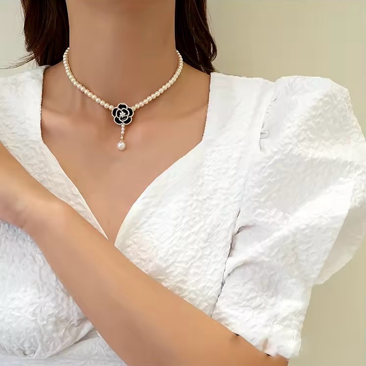 Elegant Camellia Flower Pearl Pendant Necklace