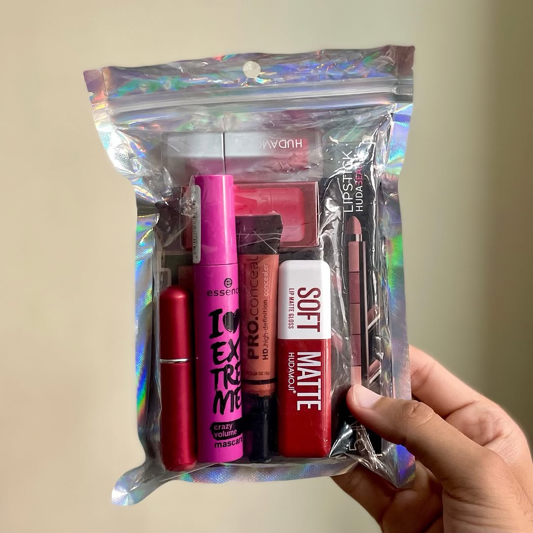 8 in 1 Student Beauty Hamper 06