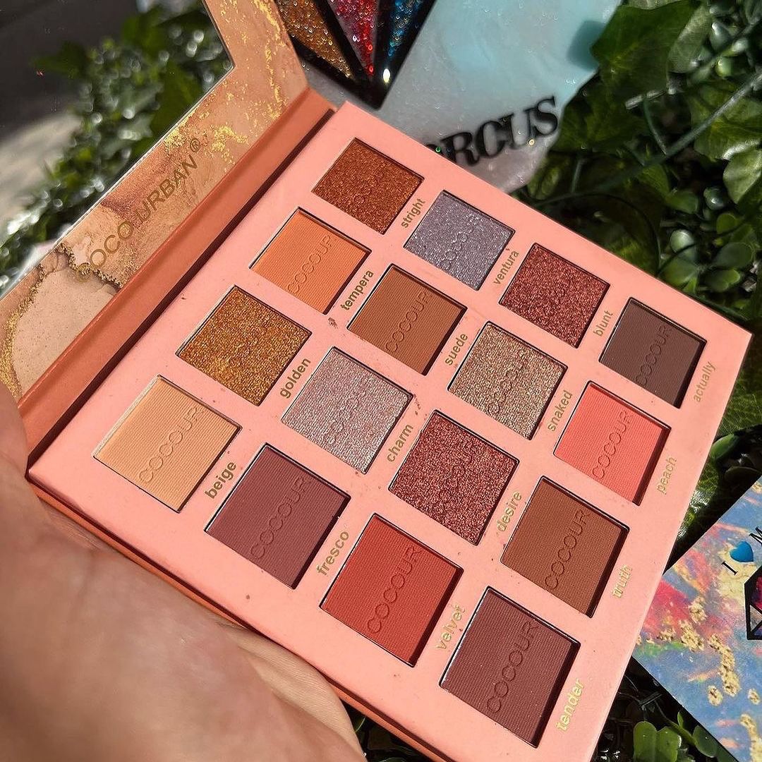 Coco Urban - 16 Color Matte & Shimmer Eyeshadow Palette