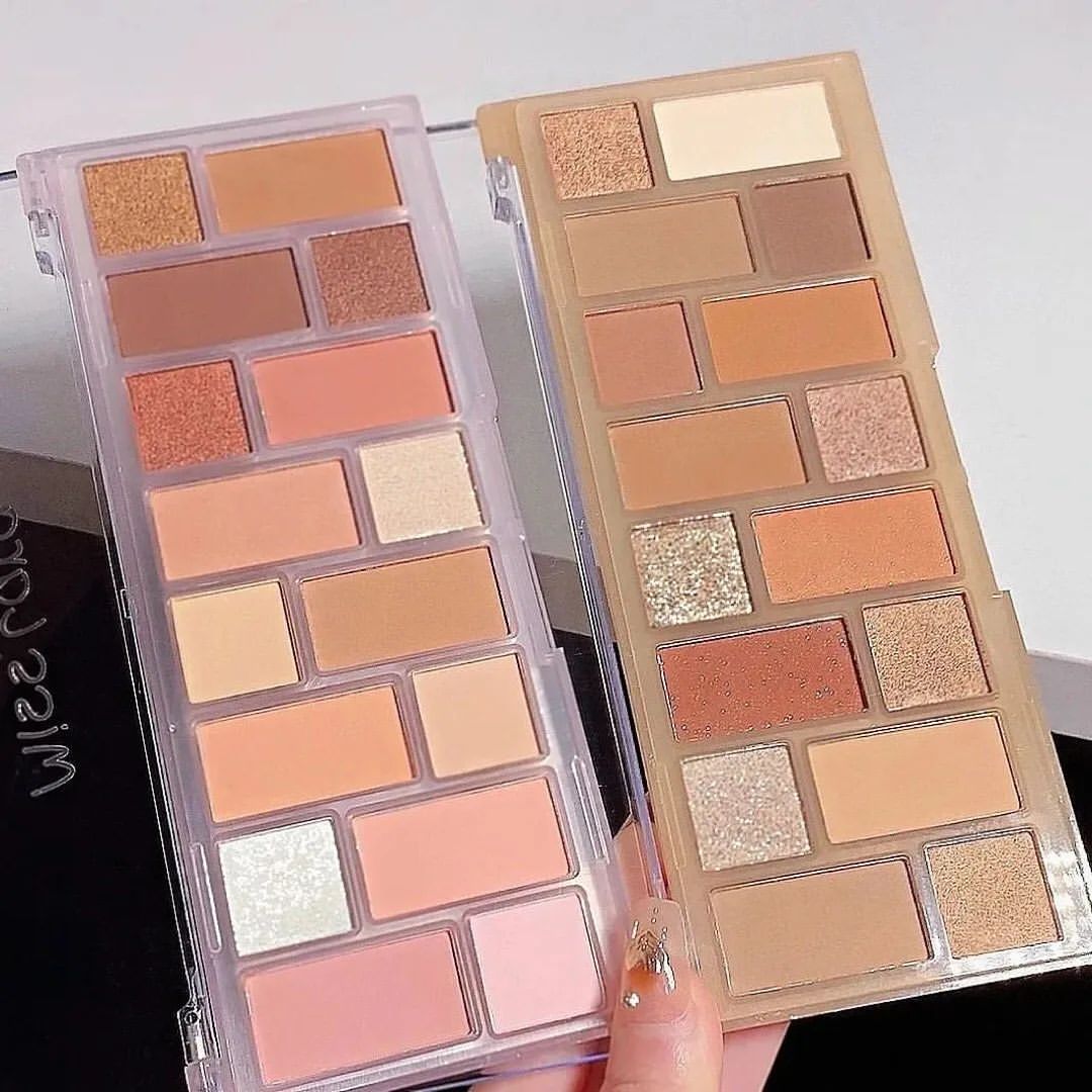 Miss Lara - 16 Colors Fluorescent Eyeshadow Palette