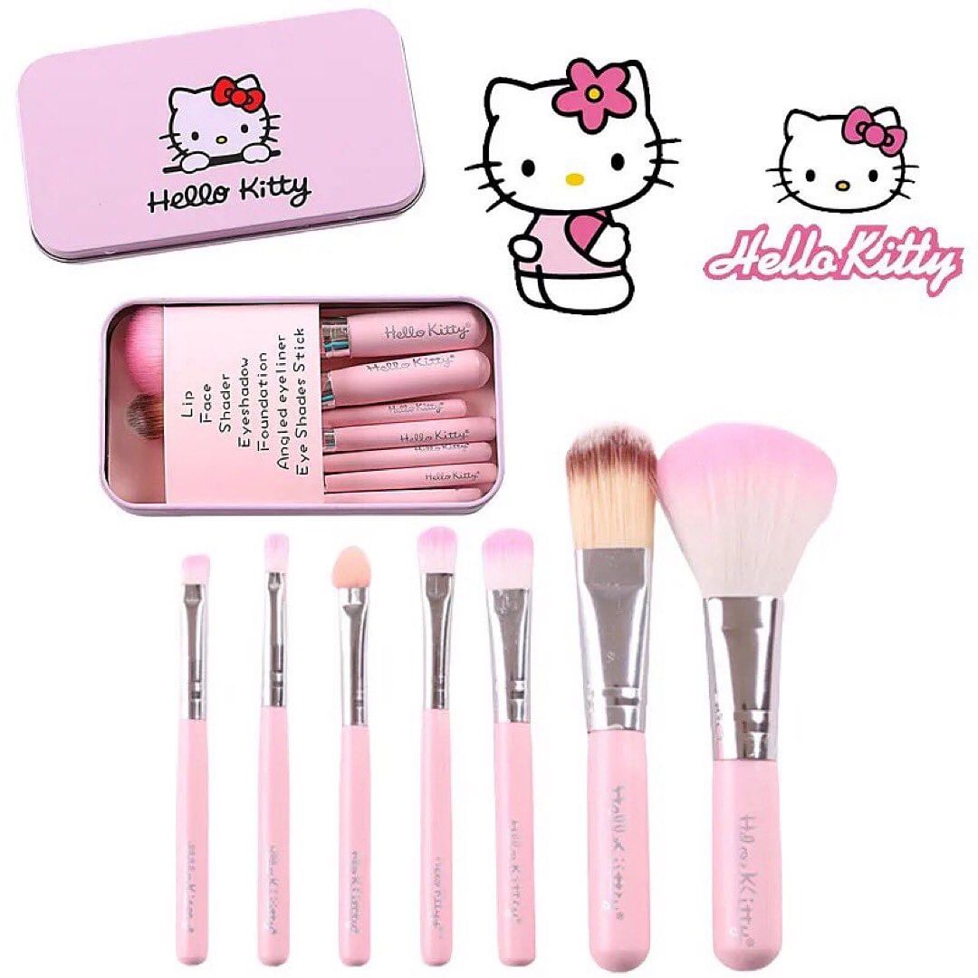 Hello Kitty Mini Makeup Brushes Set of 7
