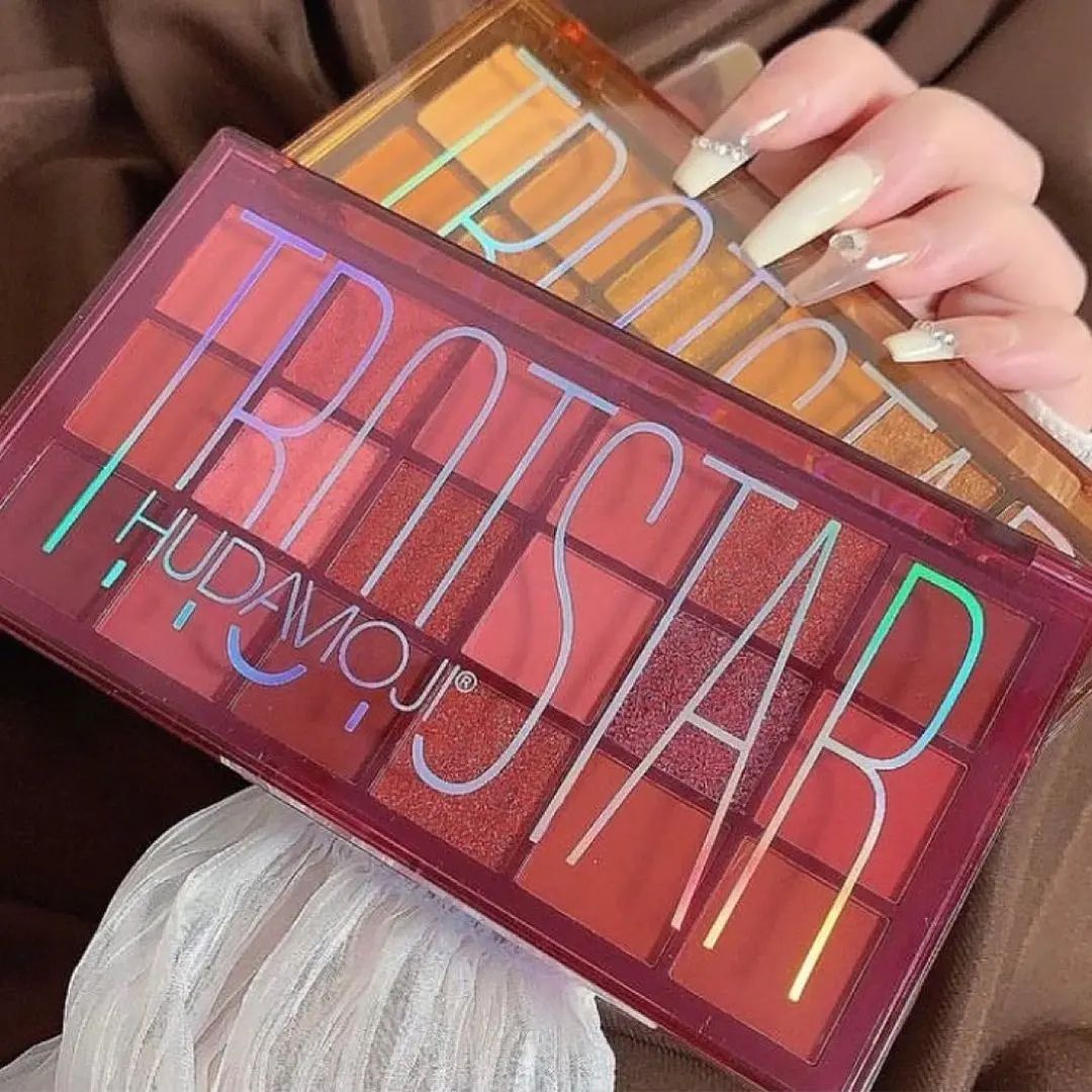 Hudamoji - 18 Color Matte & Shimmer Eyeshadow Palette