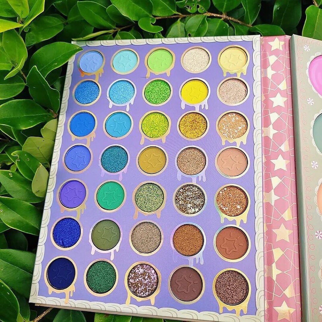 IGOODCO - 97 Color Pearly Makeup Book Palette
